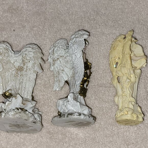 THREE CERAMIC ANGEL FIGURINES + 2 BONUS NATIVITY FIGURINES GUC SEE PICS - Picture 5 of 8